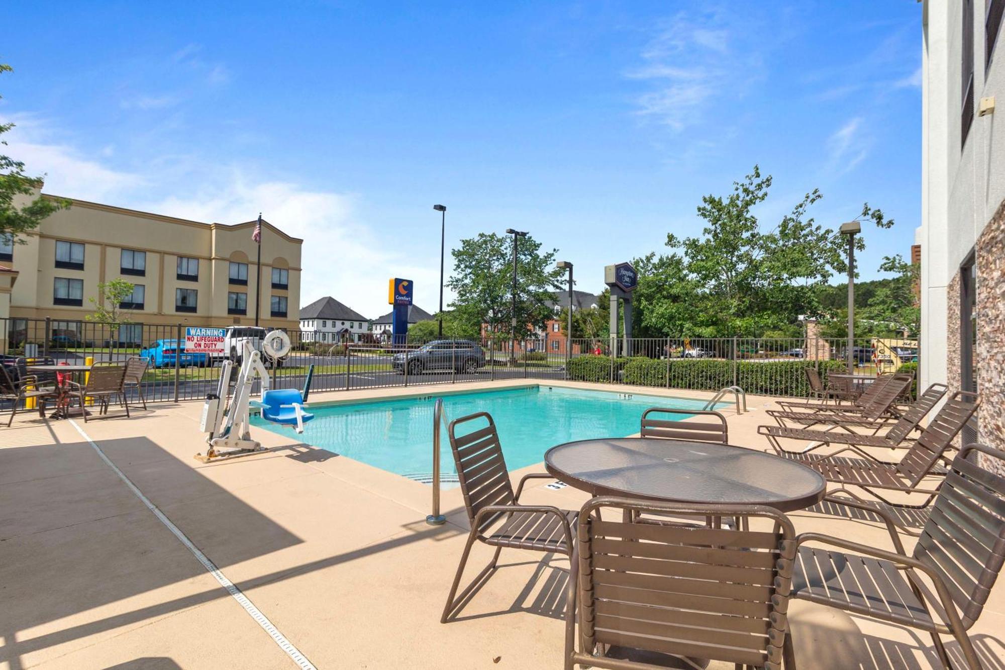 Hampton Inn Atlanta-Woodstock Dış mekan fotoğraf